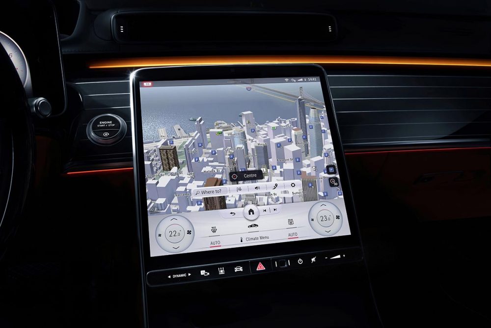 Mercedes &uuml;berzeugt im Vergleich zu Tesla mit Ergonomie