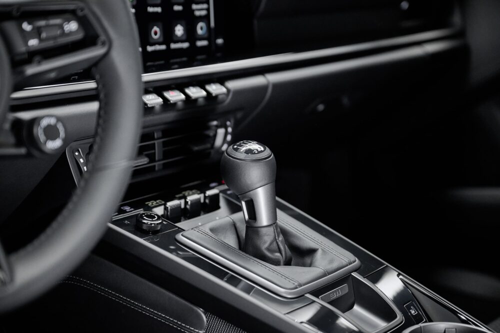 porsche 911 carrera t 2023 1