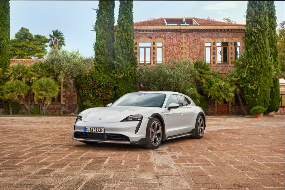 porsche taycan cross turismo