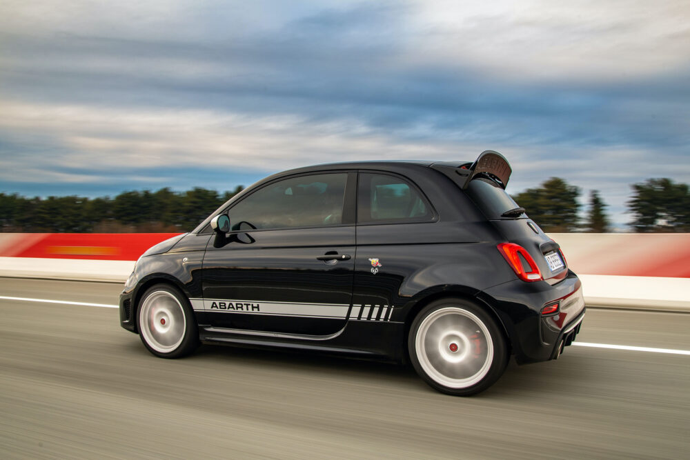 abarth 695 02
