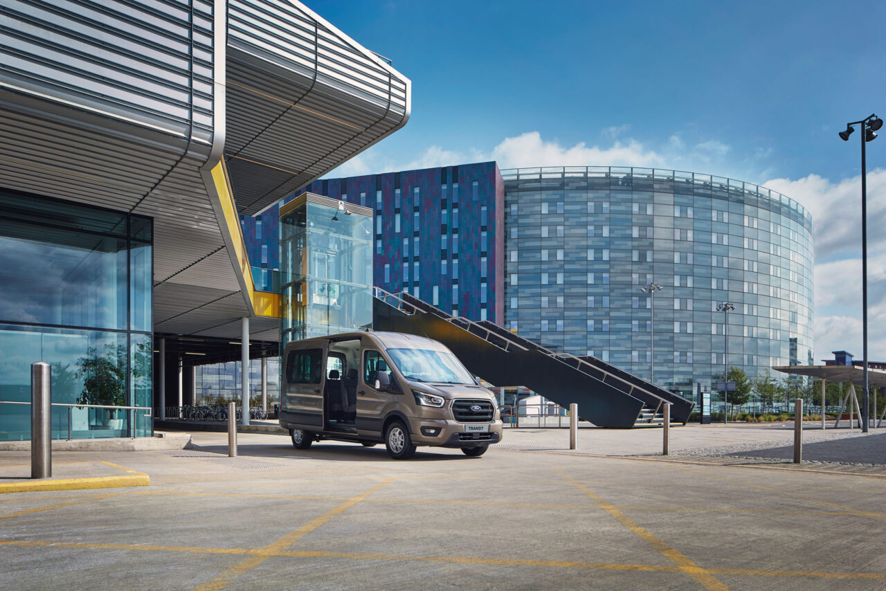 Ford Transit Kombi Vehicle Model