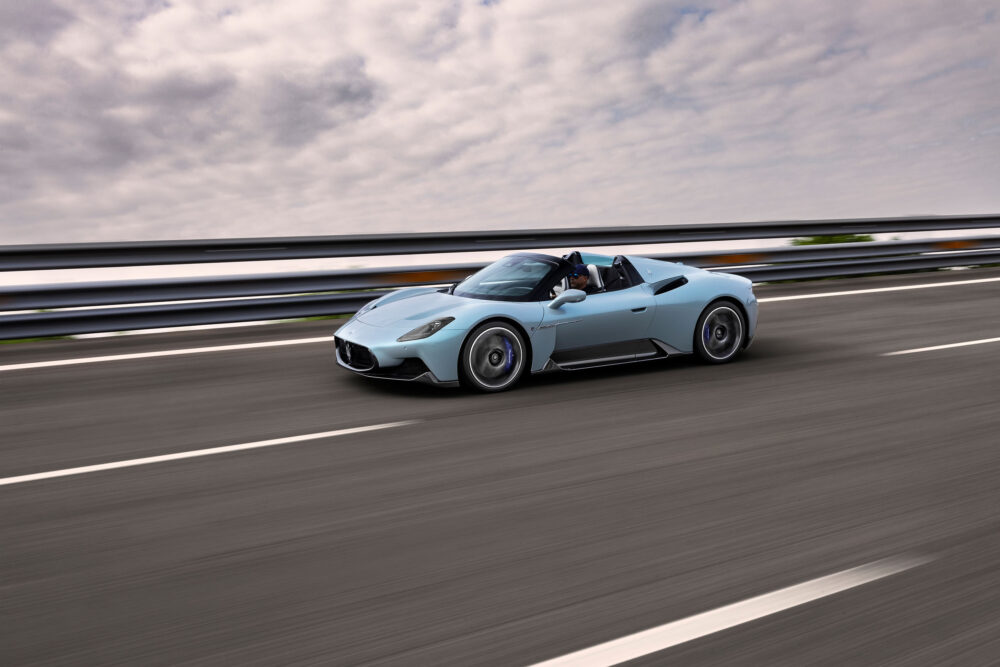 maserati mc20 cielo 02