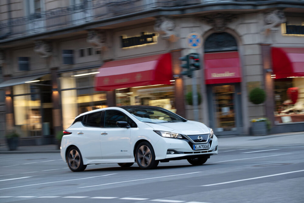 nissan leaf 10