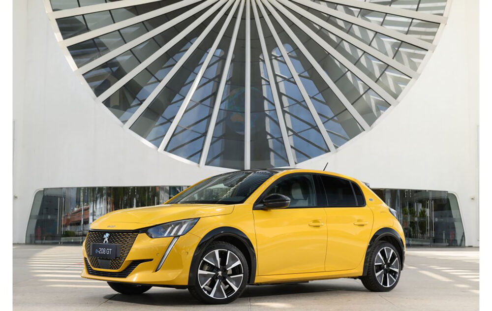 peugeot 208 01