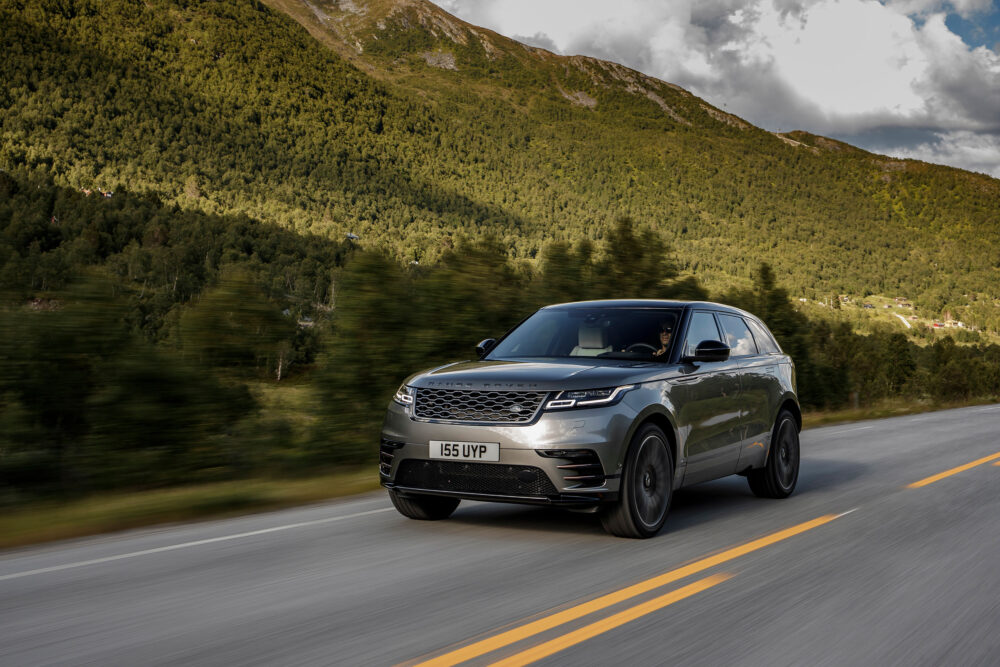 range rover velar 06