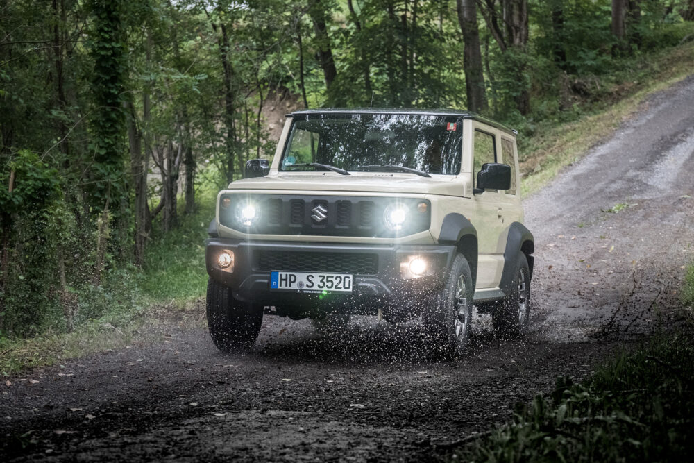 suzuki jimny 02