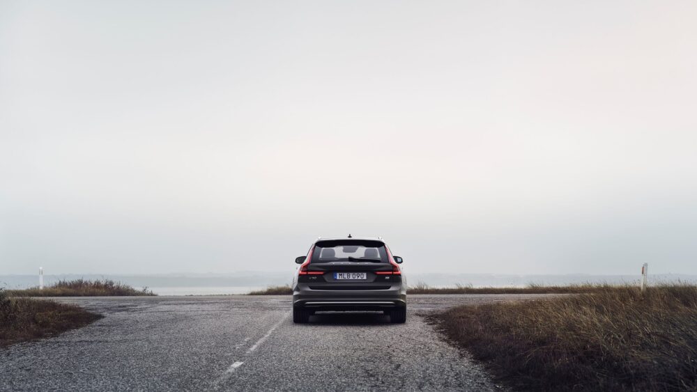 The refreshed Volvo V90 Recharge T8 plug in hybrid in Platinum G