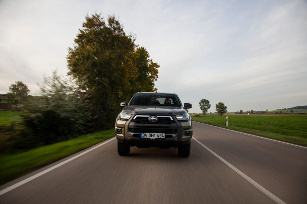 toyota hilux double cab 08