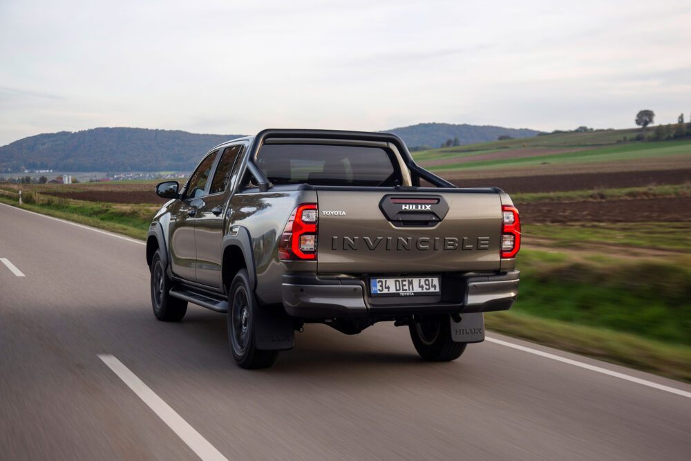 toyota hilux double cab 10