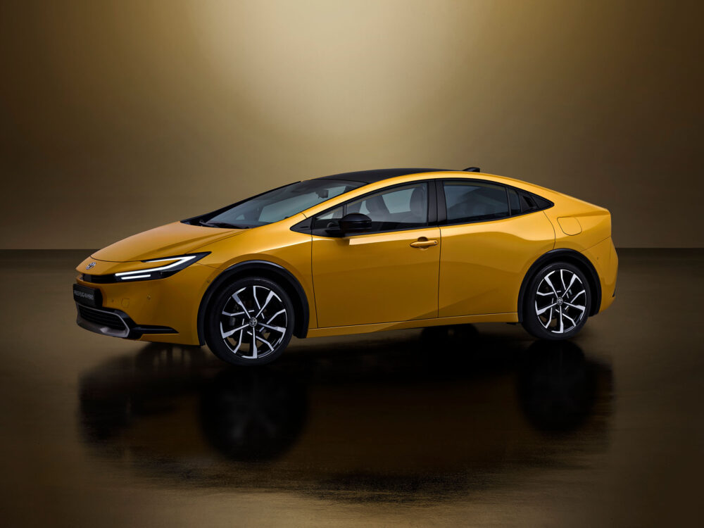 toyota prius plugin 04